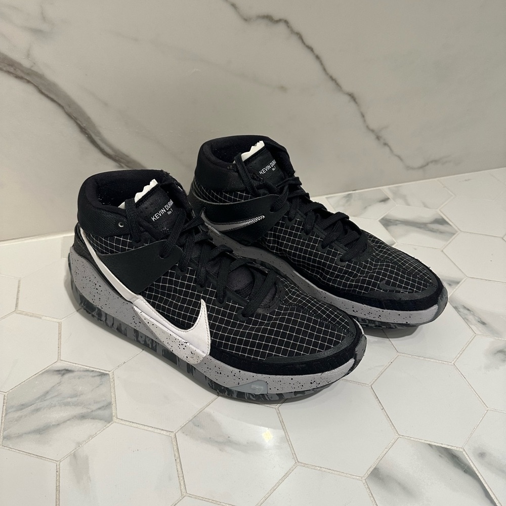Nike Kevin Durant No 7 Oreo Basketball Sneakers